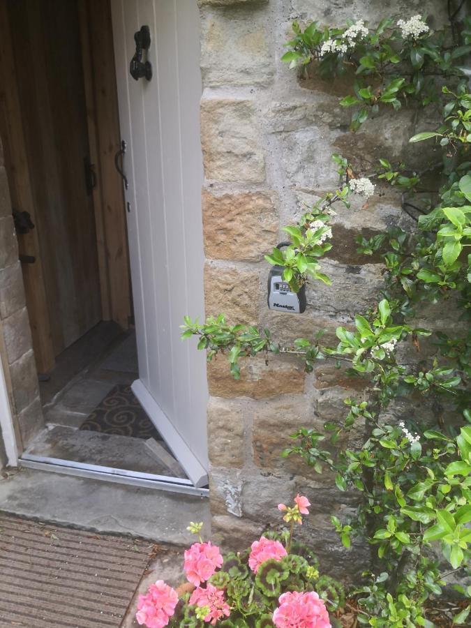 Shed End, In 18Th Century Lothersdale Mill Bd20 8En Zewnętrze zdjęcie